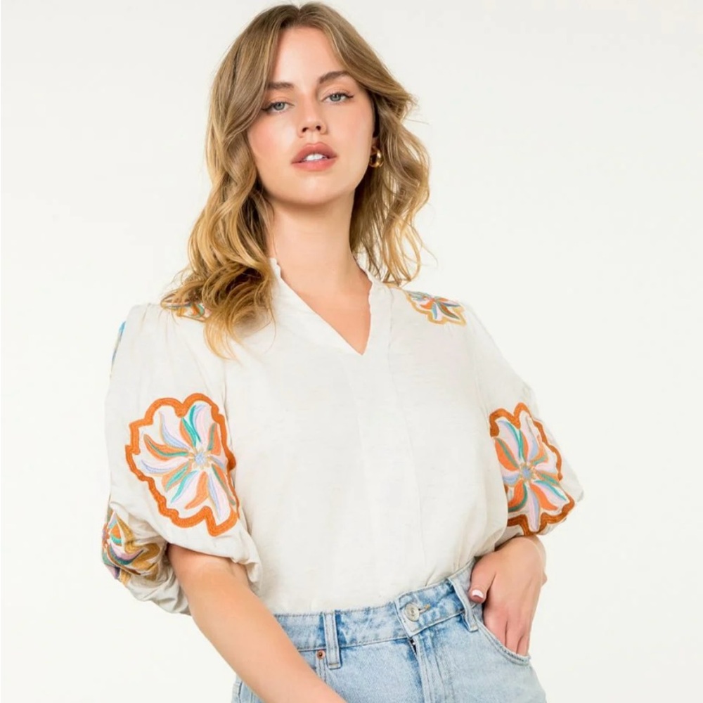 BNWT THML Embrodiered Chenile Top Size XS